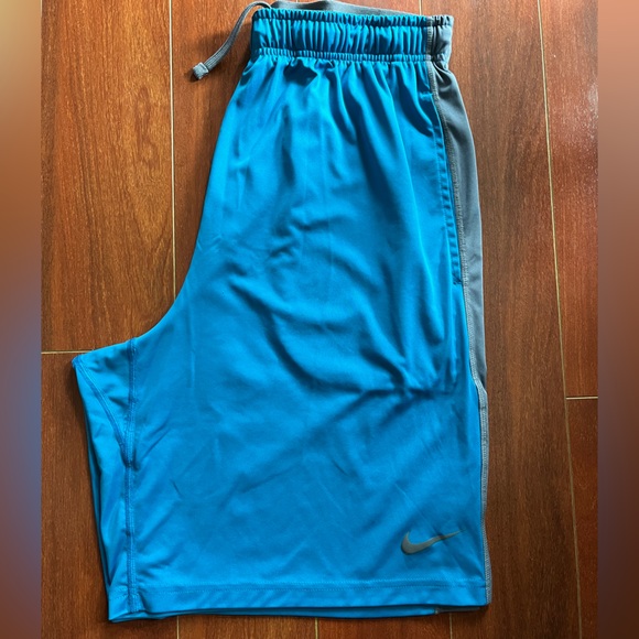 Nike men’s dri fit shorts - Picture 3 of 6